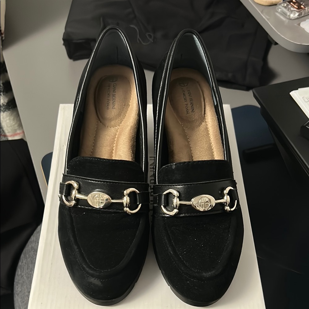 Giani Bernini Black Loafers with Silver Accents